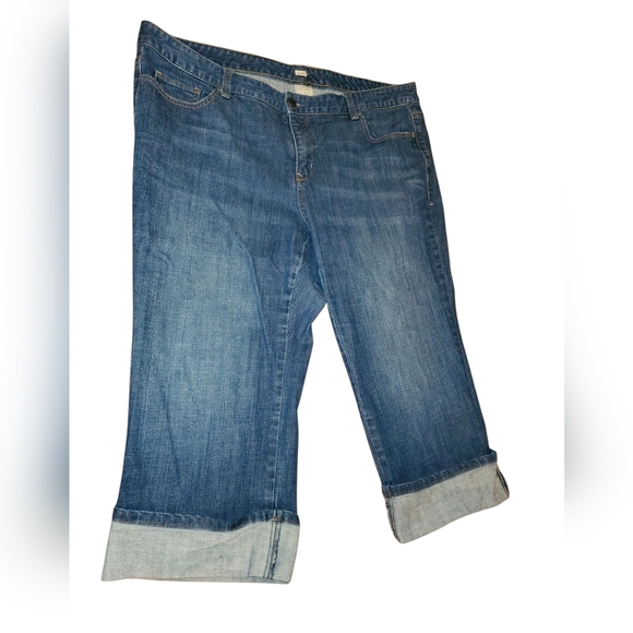Old Navy, Capris, Size 20 Stretch, Low Rise Waist - Picture 1 of 7